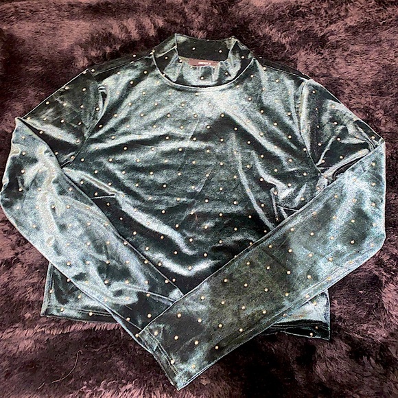Mock neck crop shirt - Picture 1 of 2